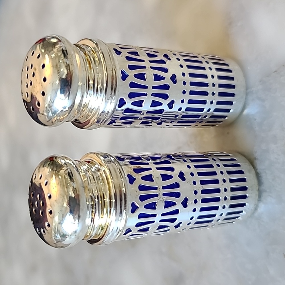 Elegance Cobalt Blue Glass & Silverplate Salt & Pepper Shakers
